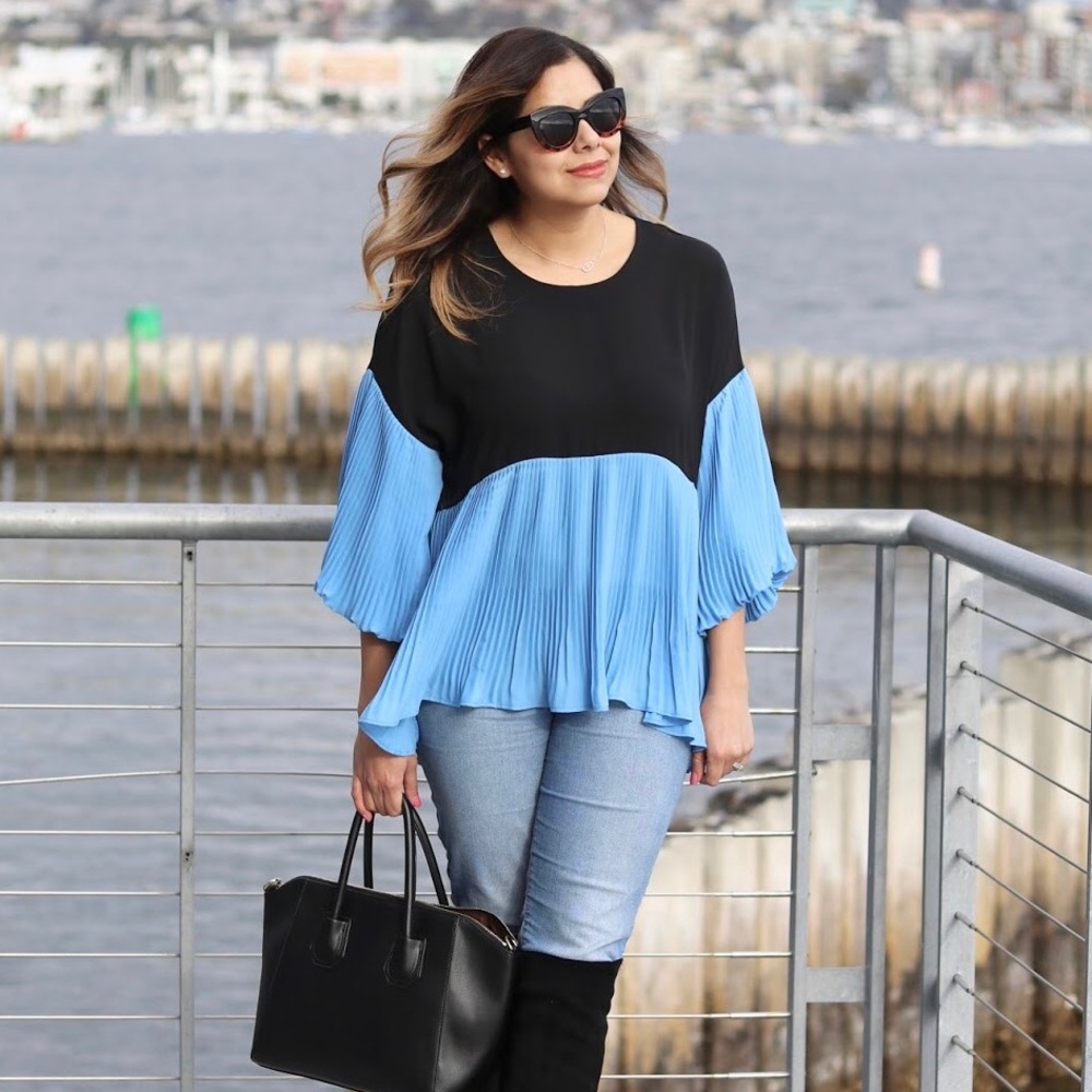 Chic Two-tone Top with Bubble Sleeves